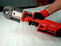 Использование пресс-клещей Voll TH 40